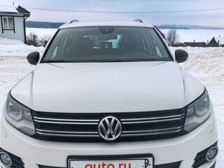 2013 Volkswagen Tiguan I Рестайлинг, белый, 1300000 рублей, вид 1