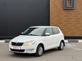 2013 Skoda Fabia II Рестайлинг, белый, 850000 рублей
