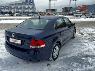 2015 Volkswagen Polo V, синий, 1100000 рублей, вид 2