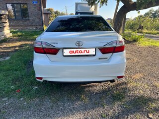 2017 Toyota Camry VII (XV50) Рестайлинг 2, белый, 1950000 рублей, вид 2