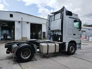 2016 Mercedes-Benz Actros, серебристый, 6500000 рублей, вид 2