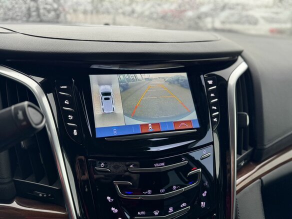 2020 Cadillac Escalade IV, белый, 3665000 рублей - вид 30