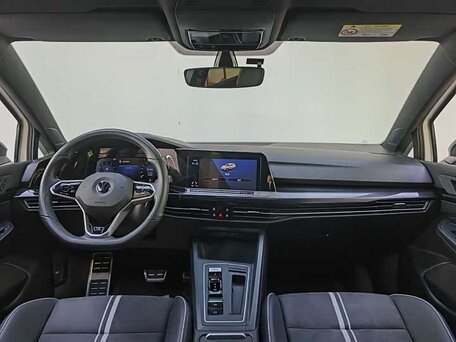 2022 Volkswagen Golf VIII, белый, 1950000 рублей, вид 4