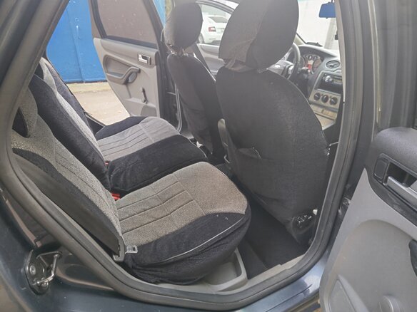 2010 Ford Focus II Рестайлинг, серый, 300000 рублей - вид 16