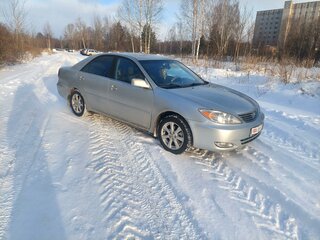 2002 Toyota Camry V (XV30), серебристый, 750000 рублей, вид 3