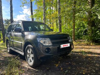 2013 Mitsubishi Pajero IV Рестайлинг 1, серый, 2439000 рублей, вид 1