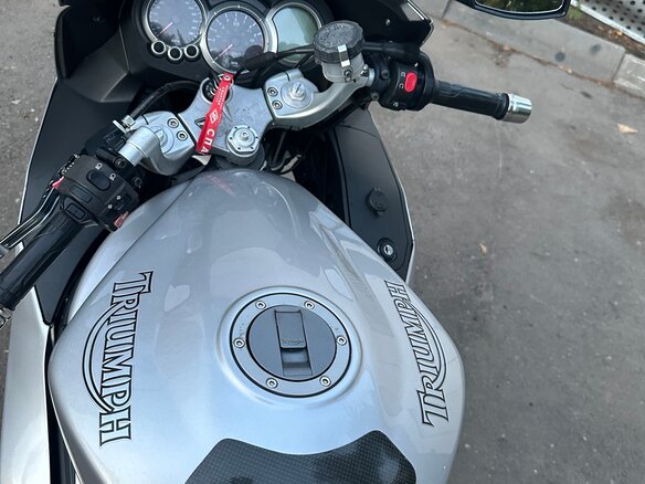 2006 Triumph Sprint ST, серый - вид 7