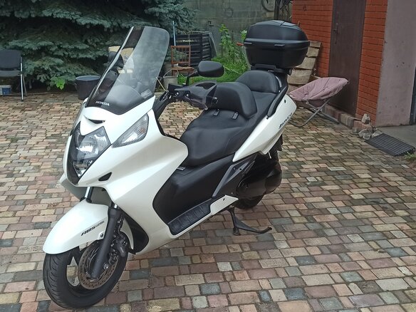 2006 Honda Silver Wing 400, белый, 250000 рублей - вид 8