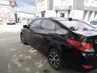 2012 Hyundai Solaris I, чёрный, 750000 рублей, вид 3