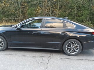 2019 Hyundai Sonata VIII (DN8), чёрный, 2000000 рублей, вид 4