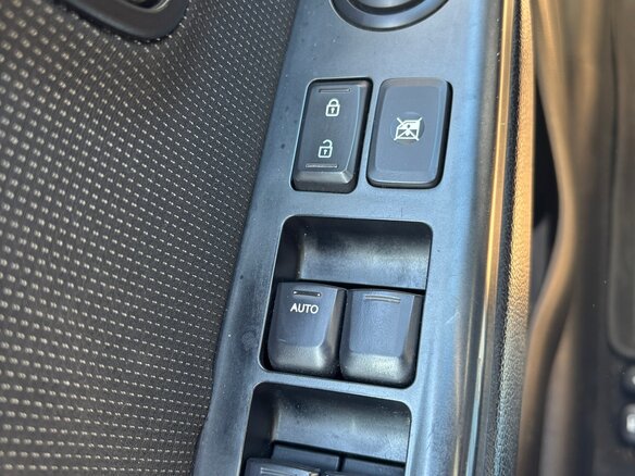 2011 Kia Rio 4-speed III, белый, 1050000 рублей - вид 22