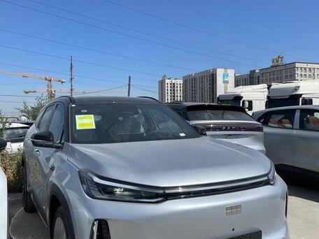 2026 Geely Galaxy M7, серебристый, 3620000 рублей, вид 2