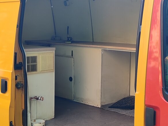 2014 Ford Transit, золотистый, 1850000 рублей - вид 6