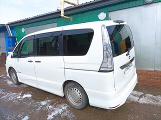 2014 Nissan Serena IV (C26), белый, 1150000 рублей, вид 3