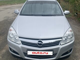 2011 Opel Astra H Рестайлинг, серебристый, 515000 рублей, вид 2