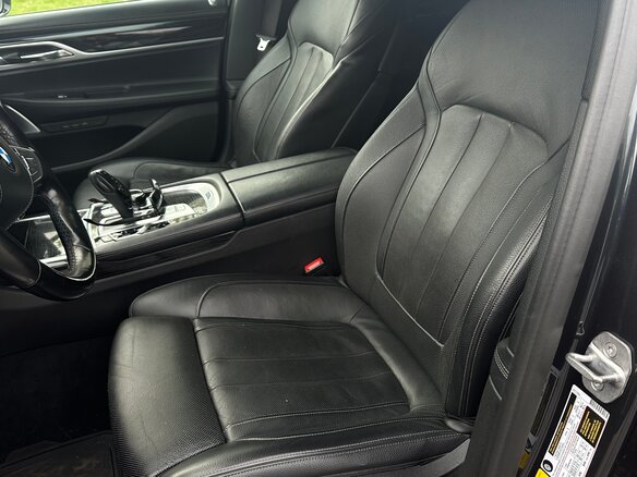 2018 BMW 7 серии Long 740Li xDrive VI (G11/G12), чёрный, 4250000 рублей - вид 13