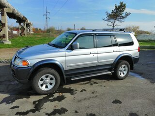 2006 Mitsubishi Pajero Sport I Рестайлинг, серебристый, 1500000 рублей, вид 4