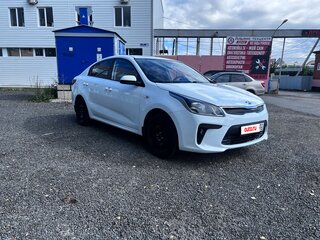 2018 Kia Rio IV, белый, 1148000 рублей, вид 3