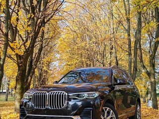 2020 BMW X7 40i I (G07), чёрный, 4100000 рублей, вид 2