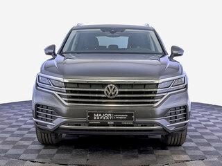 2020 Volkswagen Touareg III, серый, 6399000 рублей, вид 2