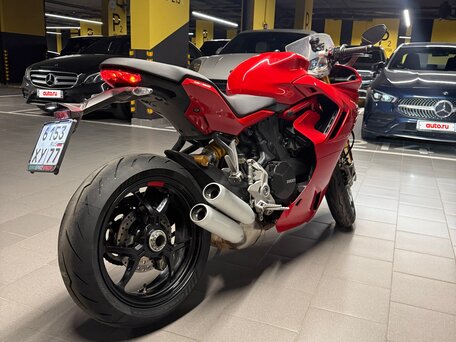 2021 Ducati Supersport, красный, 1100000 рублей, вид 4