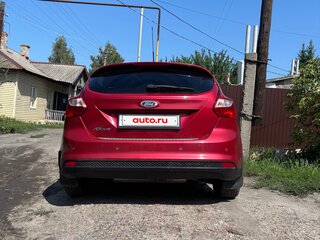 2011 Ford Focus III, красный, 680000 рублей, вид 3