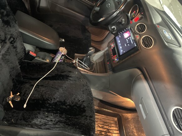 2008 Ford Focus II Рестайлинг, белый, 630000 рублей - вид 2
