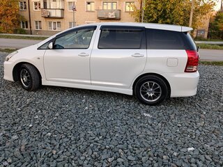 2007 Toyota Wish I Рестайлинг, белый, 1200000 рублей, вид 5
