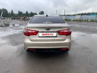 2011 Kia Rio 5-speed III, бежевый, 670000 рублей, вид 3