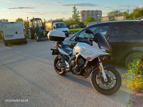 2006 Yamaha FZ6, белый, 450000 рублей, вид 4