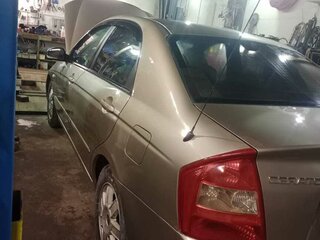 2006 Kia Cerato I, бежевый, 350000 рублей, вид 3