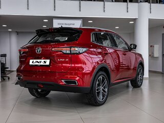 2025 Changan UNI-S I, красный, 3148101 рублей, вид 2