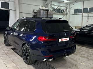 2020 BMW X7 40i I (G07), синий, 7000000 рублей, вид 4