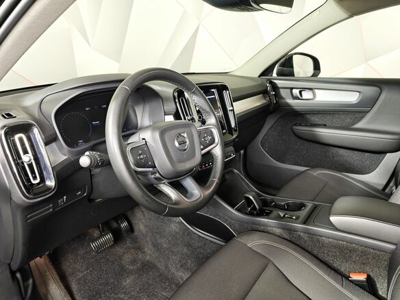 2021 Volvo XC40 I, чёрный - вид 18