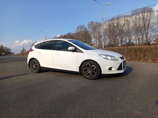 2014 Ford Focus III, белый, 900000 рублей, вид 3