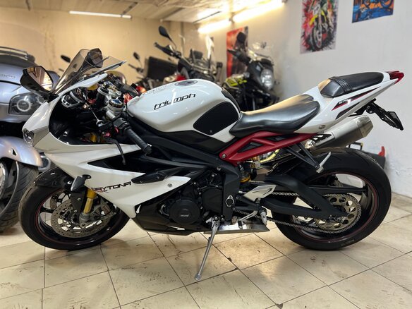 2014 Triumph Daytona 675, белый - вид 10