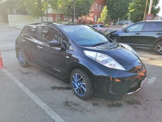 2017 Nissan Leaf 30kWh I (ZE0/AZE0), чёрный, 990000 рублей, вид 4
