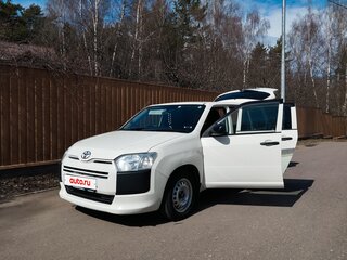 2017 Toyota Probox I Рестайлинг, белый, 1188888 рублей, вид 1