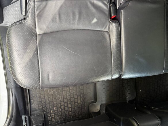 2011 Mitsubishi Outlander II Рестайлинг, белый, 1200000 рублей - вид 30