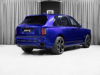 2025 Rolls-Royce Cullinan Black Badge I Рестайлинг (Series II), синий, 89914500 рублей, вид 2