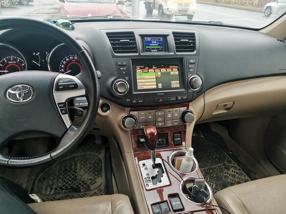 2013 Toyota Highlander II (XU40) Рестайлинг, белый, 2300000 рублей - вид 3