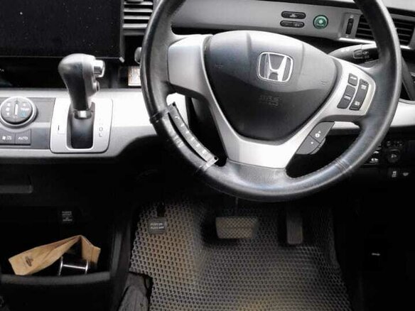 2011 Honda Freed I, серый, 1400000 рублей - вид 10