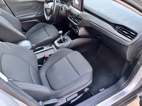 2019 Ford Focus IV, серебристый, 1410000 рублей - вид 9