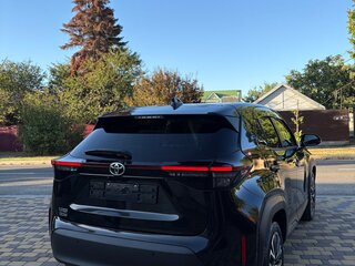 2021 Toyota Yaris Cross I, чёрный, 2350000 рублей, вид 4
