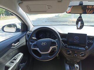 2020 Hyundai Solaris II Рестайлинг, серый, 1800000 рублей, вид 4