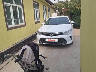 2015 Toyota Camry VII (XV50) Рестайлинг, белый, 2000000 рублей, вид 1