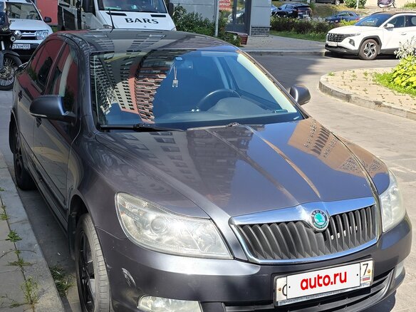 2012 Skoda Octavia II (A5) Рестайлинг, серый - вид 1