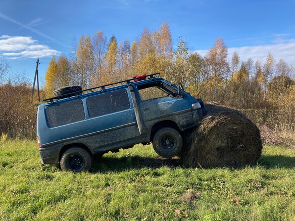 1989 Mitsubishi Delica III, синий, 600000 рублей - вид 8
