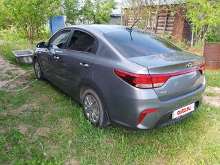 2017 Kia Rio IV, серый, 1000000 рублей, вид 3