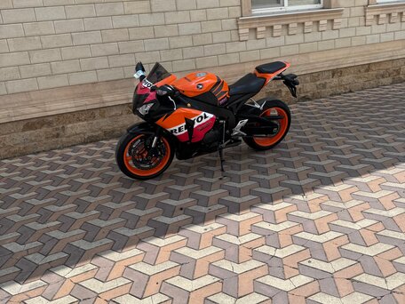 2008 Honda CBR 1000 RR/RA Fireblade, оранжевый, 750000 рублей, вид 2